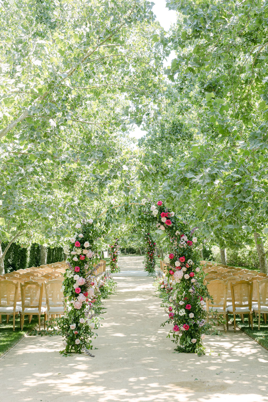 Ceremony in the sycamore allee at Kestrel Park